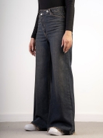 شلوار جین شافل قد 110 کمر اریب کد 21687 - Image 4